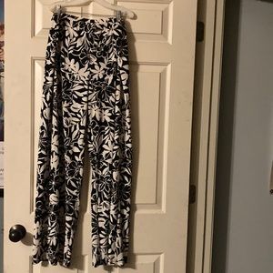 Ladies Tropical Black & White print pants